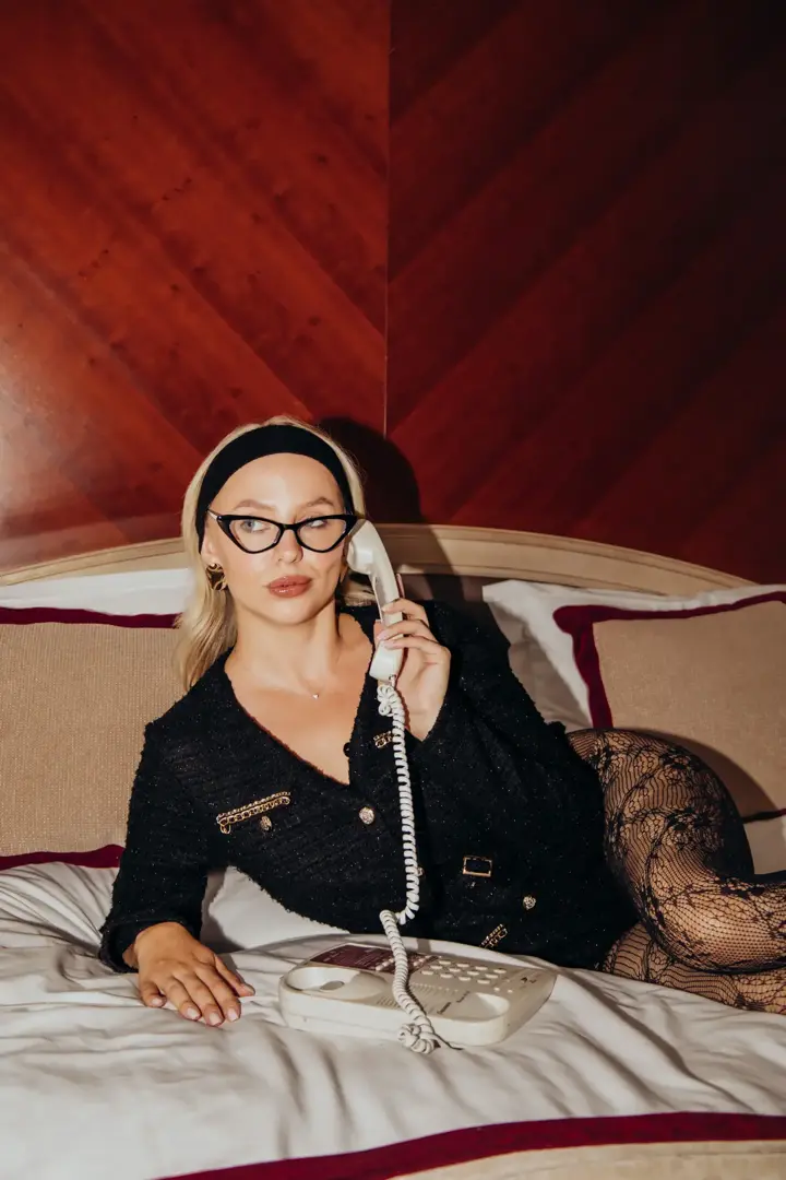 Solo Photoshoot at Champs Elysees